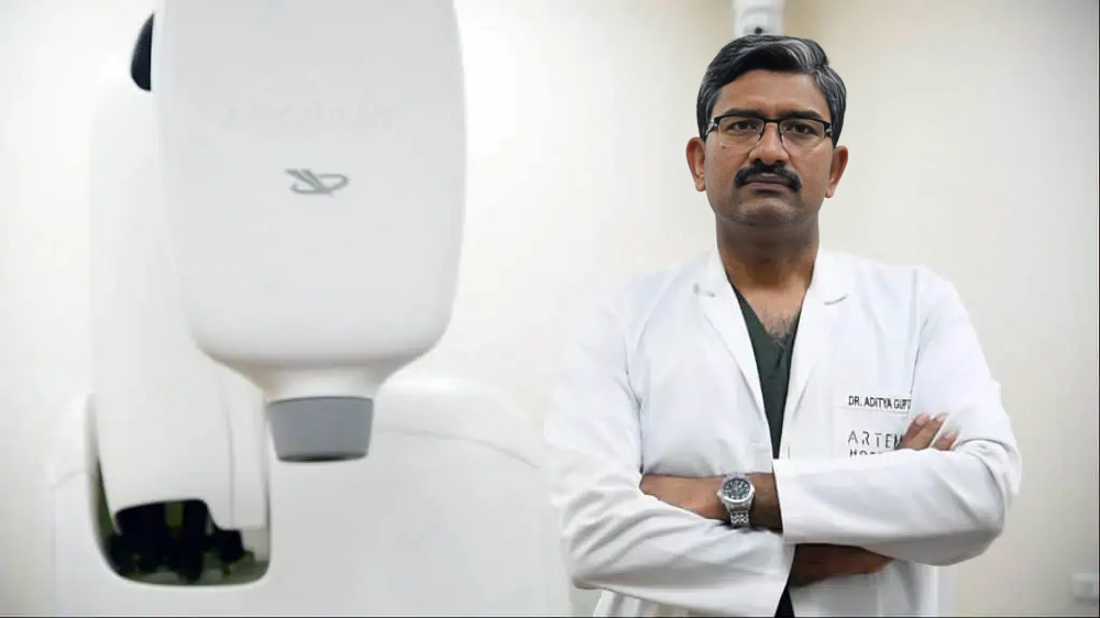 Dr with CyberKnife